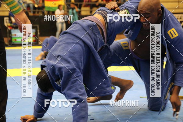 Buy your photos of the eventfight friends on Fotop