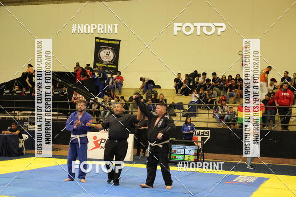 Buy your photos of the eventfight friends on Fotop