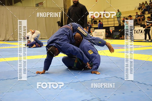 Buy your photos of the eventfight friends on Fotop