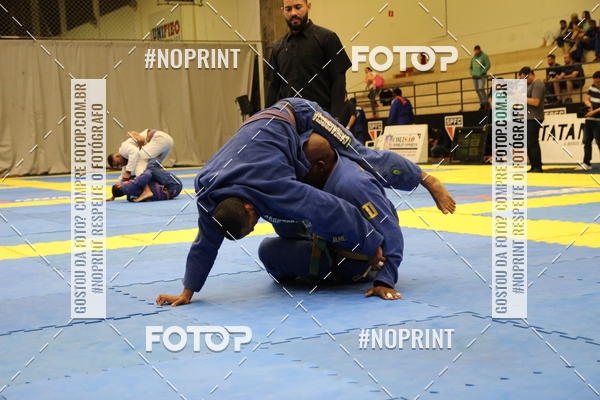 Buy your photos of the eventfight friends on Fotop