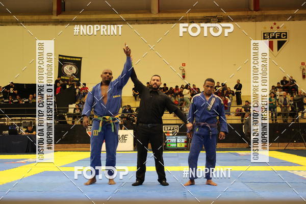 Buy your photos of the eventfight friends on Fotop