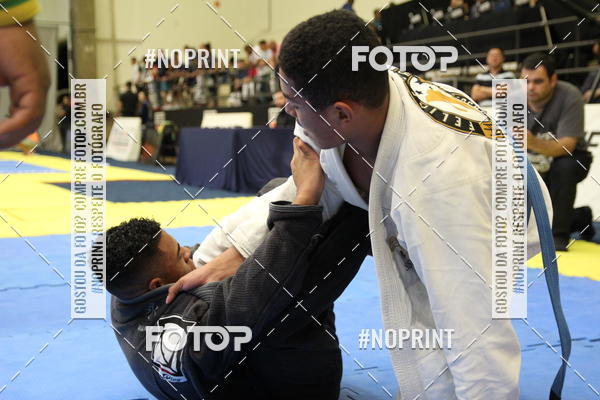 Buy your photos of the eventfight friends on Fotop