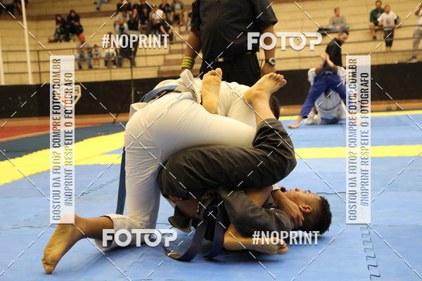 Buy your photos of the eventfight friends on Fotop