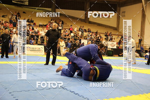 Buy your photos of the eventfight friends on Fotop