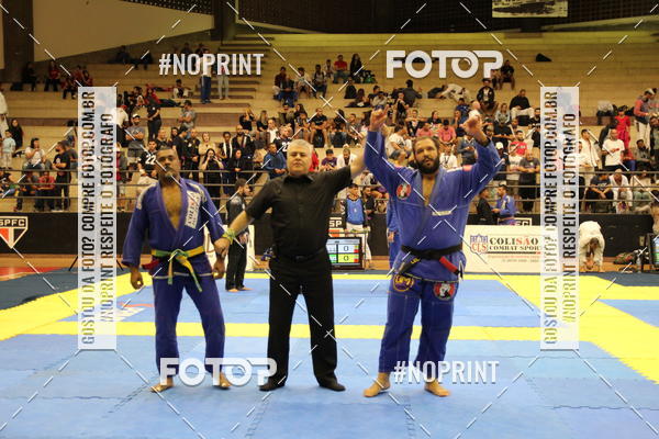 Buy your photos of the eventfight friends on Fotop