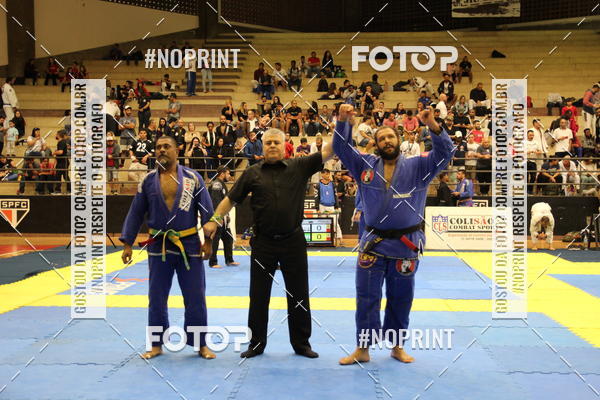 Buy your photos of the eventfight friends on Fotop