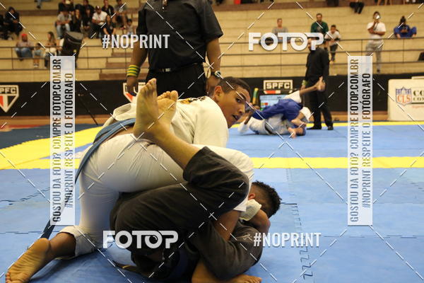 Buy your photos of the eventfight friends on Fotop