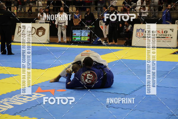 Buy your photos of the eventfight friends on Fotop