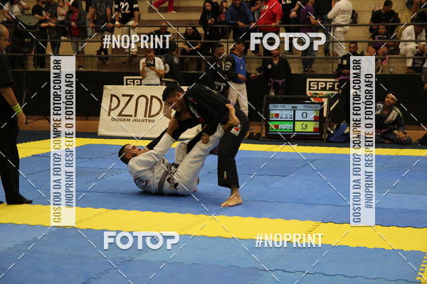 Buy your photos of the eventfight friends on Fotop