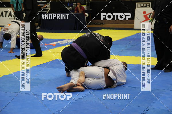 Buy your photos of the eventfight friends on Fotop