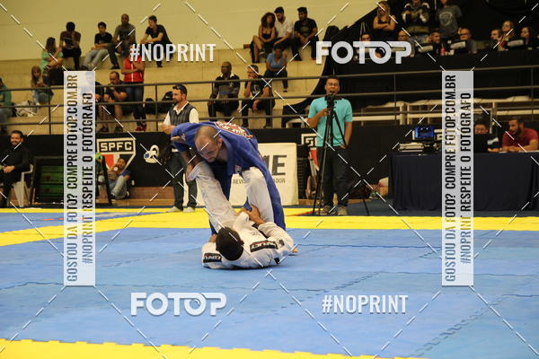 Buy your photos of the eventfight friends on Fotop