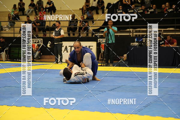 Buy your photos of the eventfight friends on Fotop