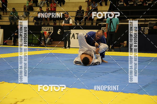 Buy your photos of the eventfight friends on Fotop