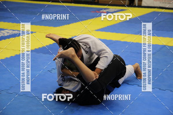 Buy your photos of the eventfight friends on Fotop