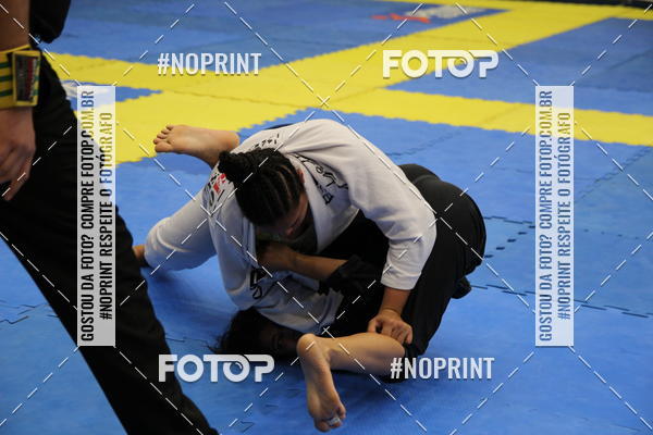 Buy your photos of the eventfight friends on Fotop