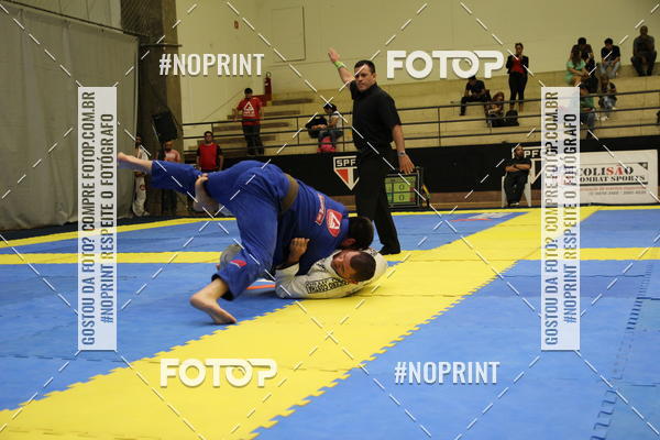 Buy your photos of the eventfight friends on Fotop