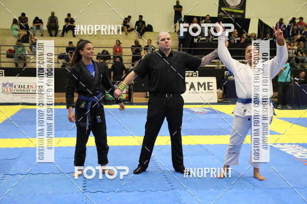 Buy your photos of the eventfight friends on Fotop