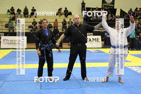 Buy your photos of the eventfight friends on Fotop