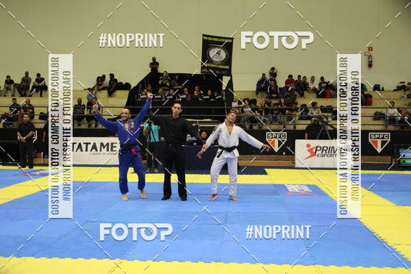 Buy your photos of the eventfight friends on Fotop