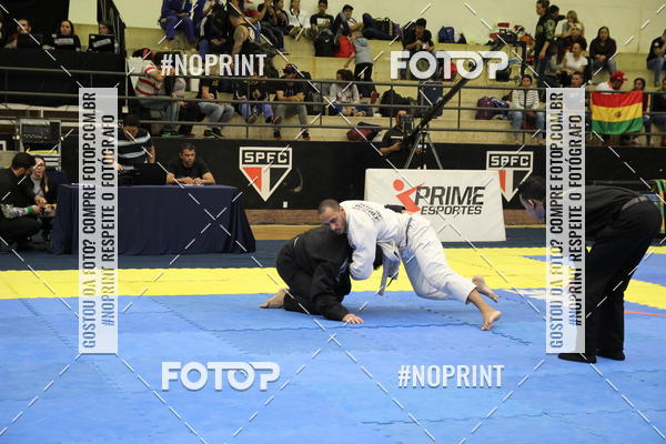 Buy your photos of the eventfight friends on Fotop