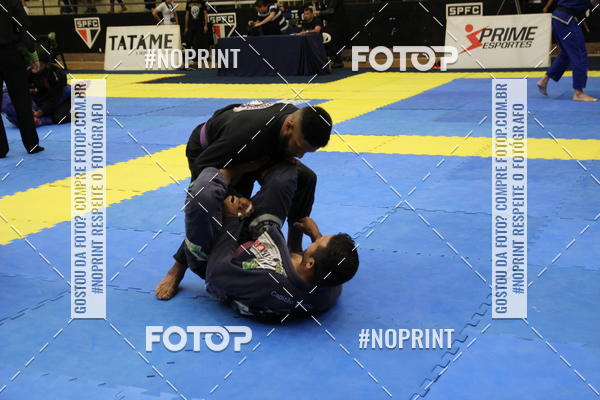 Buy your photos of the eventfight friends on Fotop