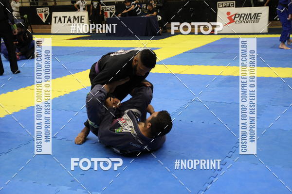 Buy your photos of the eventfight friends on Fotop