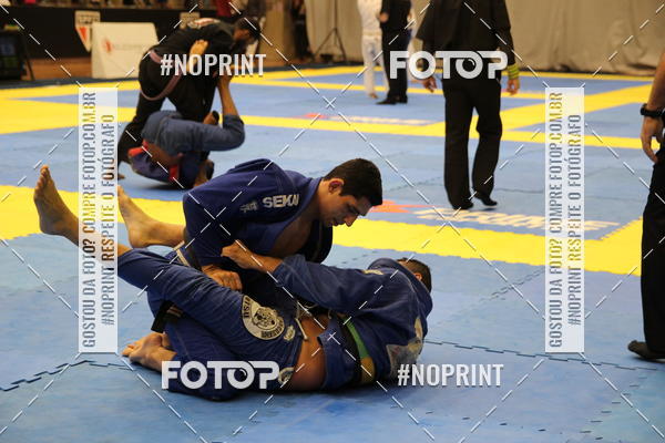 Buy your photos of the eventfight friends on Fotop