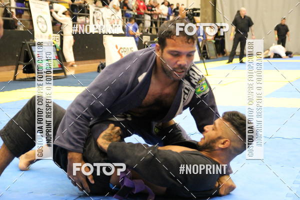 Buy your photos of the eventfight friends on Fotop