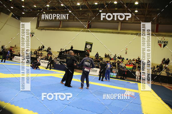 Buy your photos of the eventfight friends on Fotop