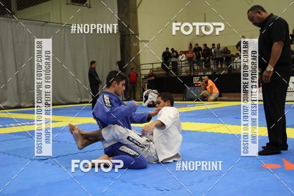 Buy your photos of the eventfight friends on Fotop