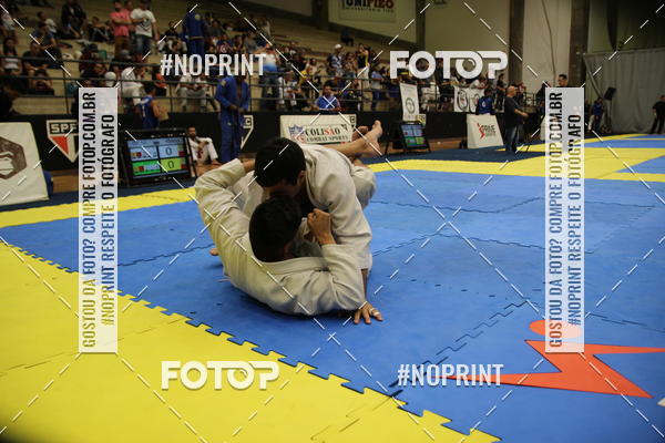 Buy your photos of the eventfight friends on Fotop