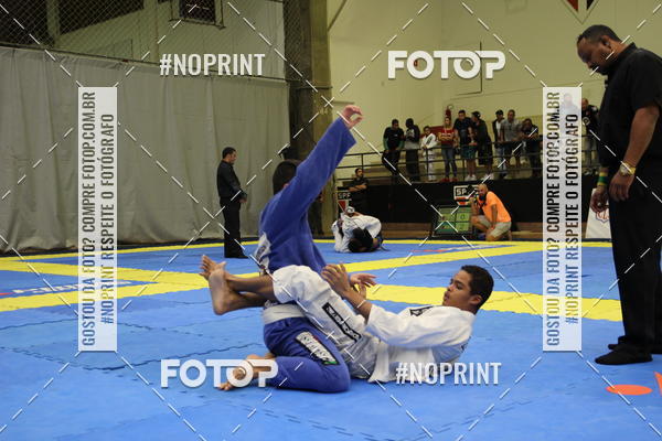 Buy your photos of the eventfight friends on Fotop