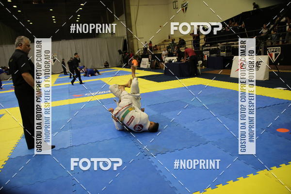 Buy your photos of the eventfight friends on Fotop