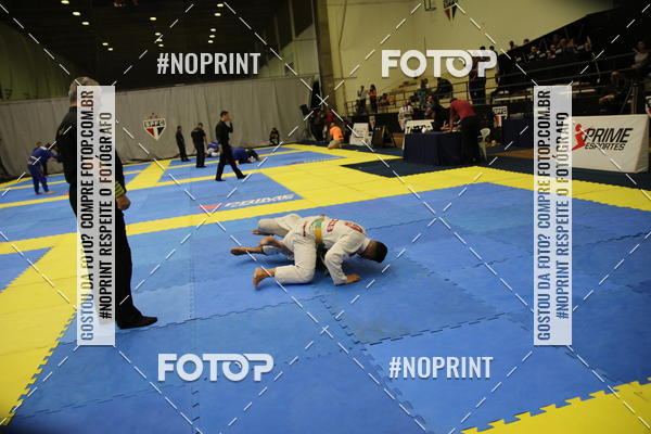 Buy your photos of the eventfight friends on Fotop