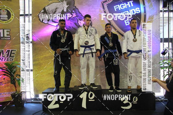 Buy your photos of the eventfight friends on Fotop