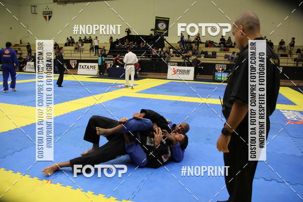 Buy your photos of the eventfight friends on Fotop