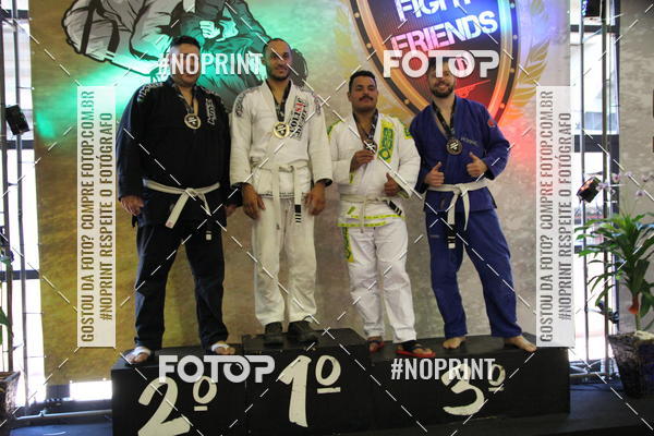 Buy your photos of the eventfight friends on Fotop