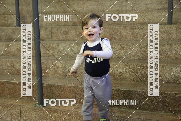 Buy your photos of the eventfight friends on Fotop