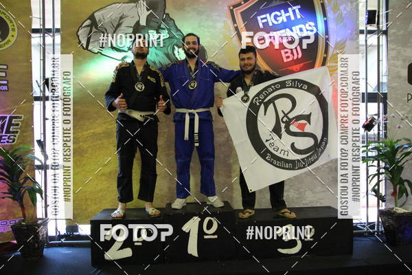 Buy your photos of the eventfight friends on Fotop