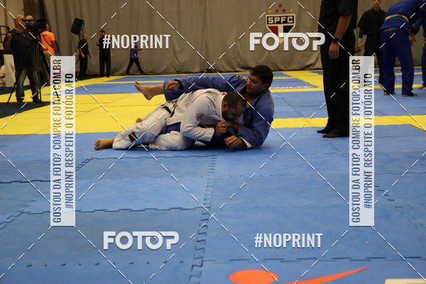 Buy your photos of the eventfight friends on Fotop