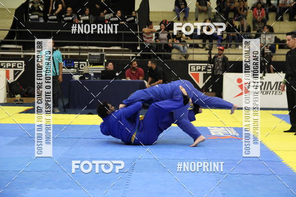 Buy your photos of the eventfight friends on Fotop