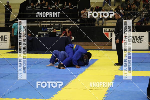 Buy your photos of the eventfight friends on Fotop