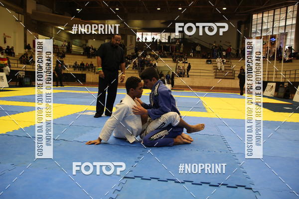 Buy your photos of the eventfight friends on Fotop