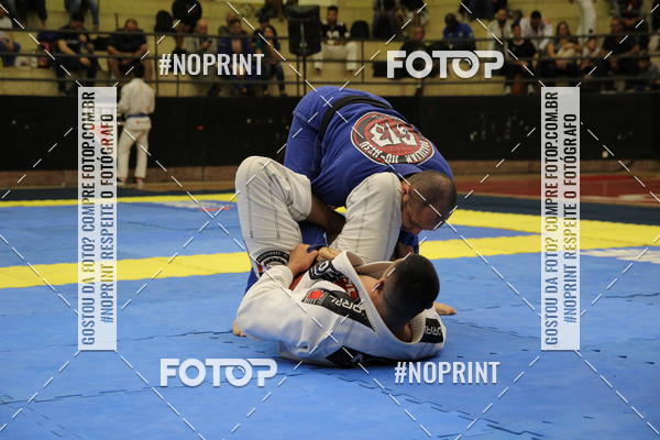 Buy your photos of the eventfight friends on Fotop