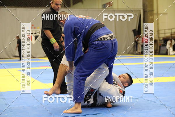 Buy your photos of the eventfight friends on Fotop