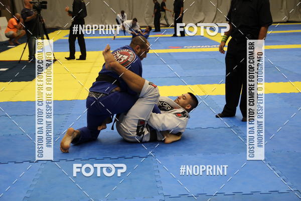 Buy your photos of the eventfight friends on Fotop