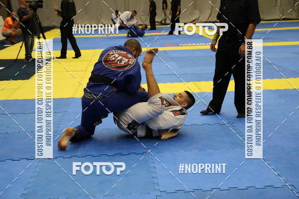 Buy your photos of the eventfight friends on Fotop