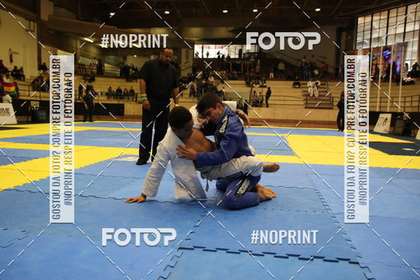 Buy your photos of the eventfight friends on Fotop