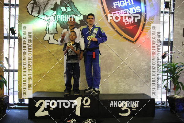 Buy your photos of the eventfight friends on Fotop