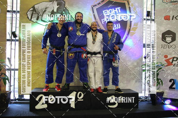 Buy your photos of the eventfight friends on Fotop